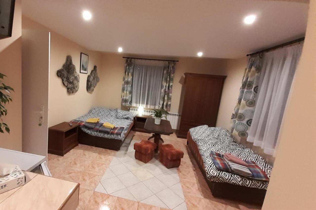 Apartamento Jastrzab Ropienka Exterior foto
